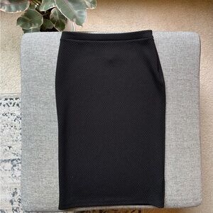 🖤 Black Pencil Skirt , Midi length , High wasted and with Stretch ✨ Size: M